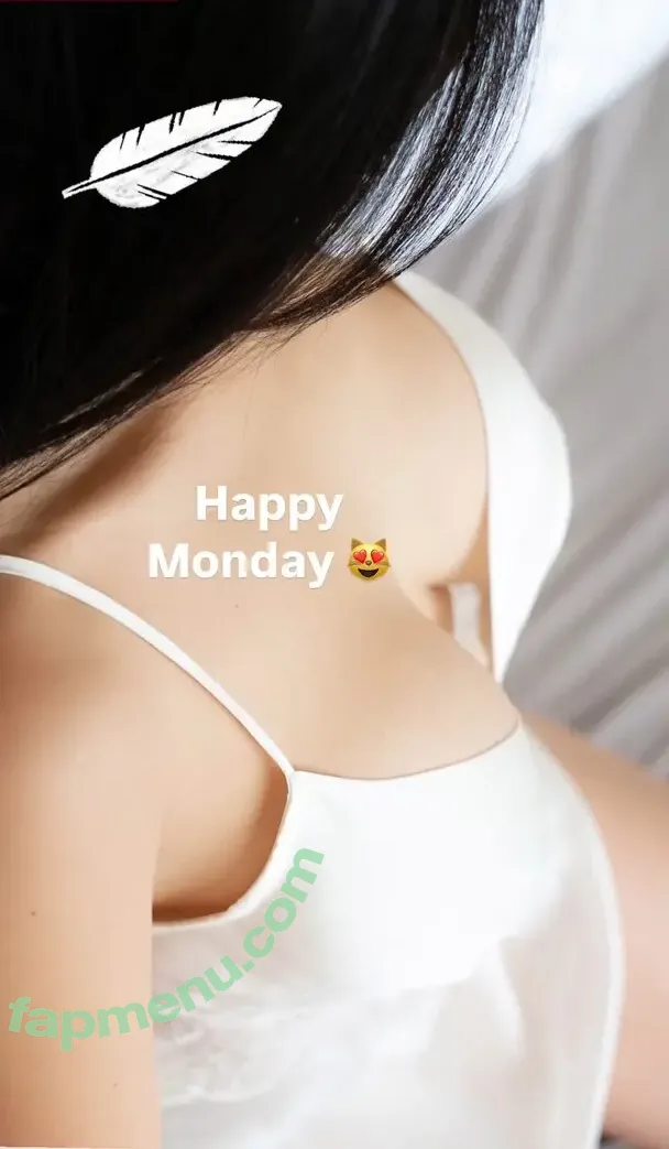 Sharon Wei nude photo #0026 (pyroman.tw / pysharon.tw)