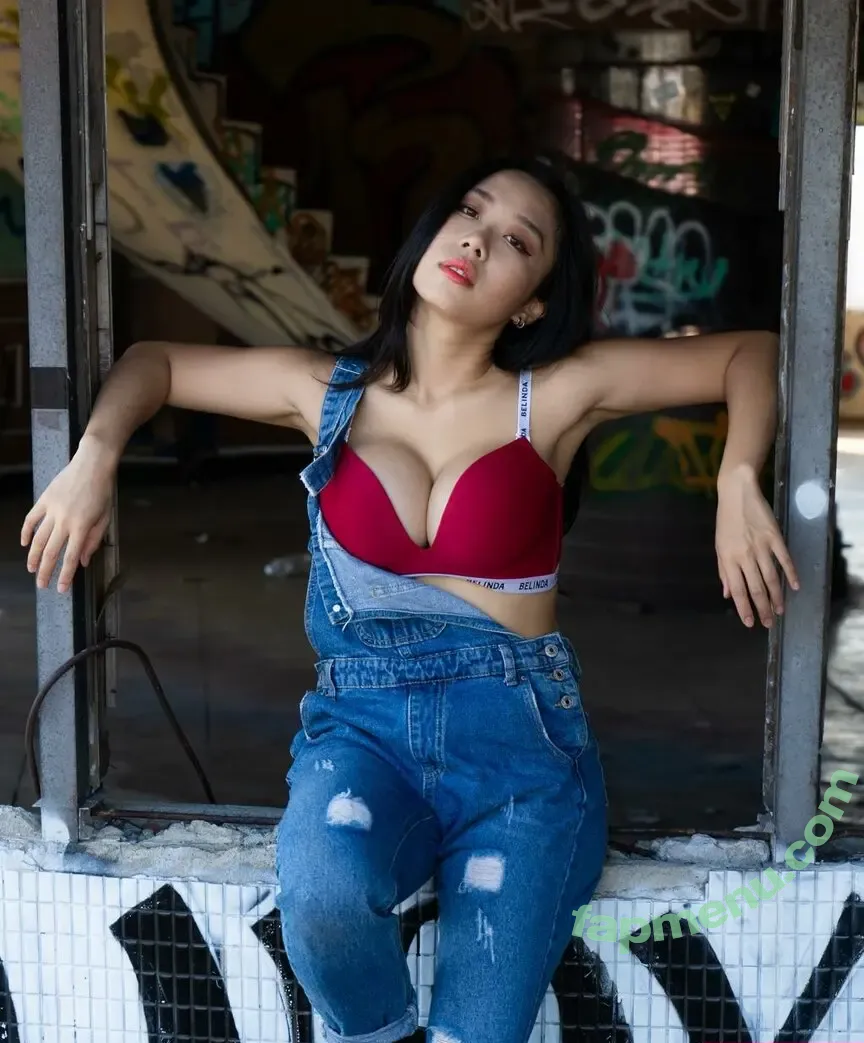 Sharon Wei nude photo #0260 (pyroman.tw / pysharon.tw)