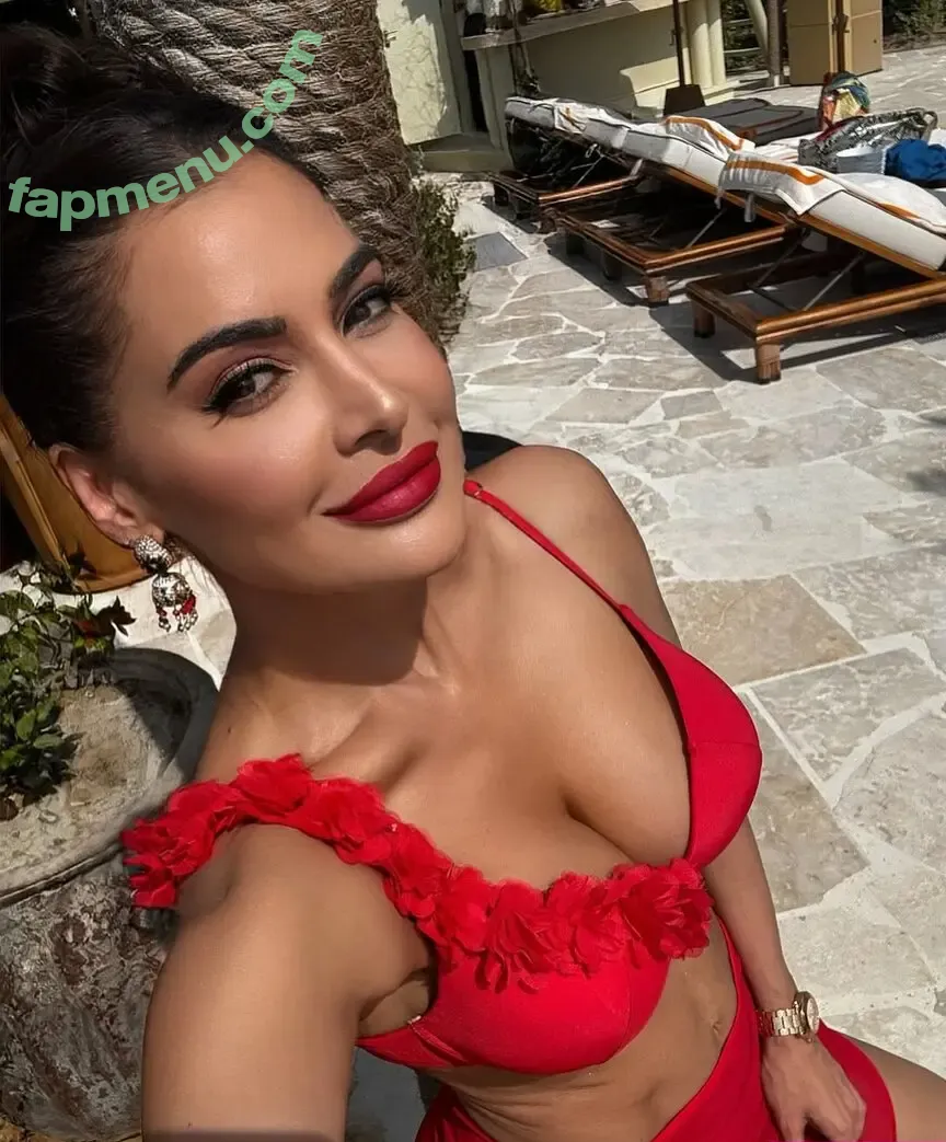 Shashi Naidoo nude photo #0024 (ShashiNaidoo)