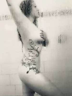 Shaul Guerrero / Miss Nyxon / ShaulGuerrero nude photo #0040