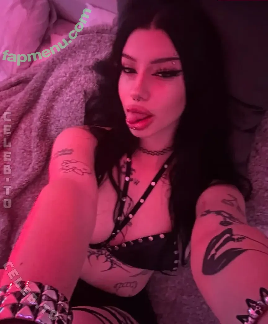 shawtysuzi nude photo #0183 (badbshawty / badbshawty333)