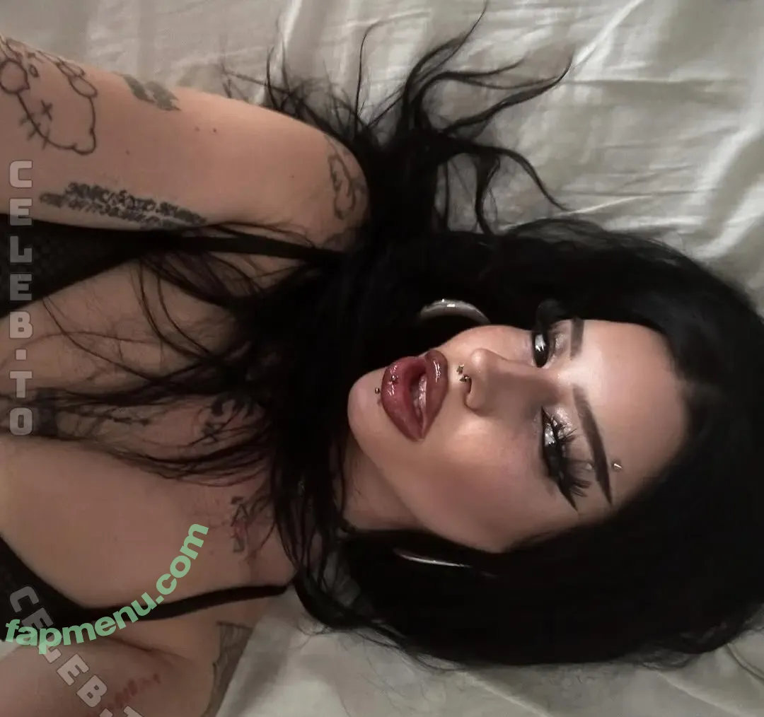 shawtysuzi nude photo #0187 (badbshawty / badbshawty333)