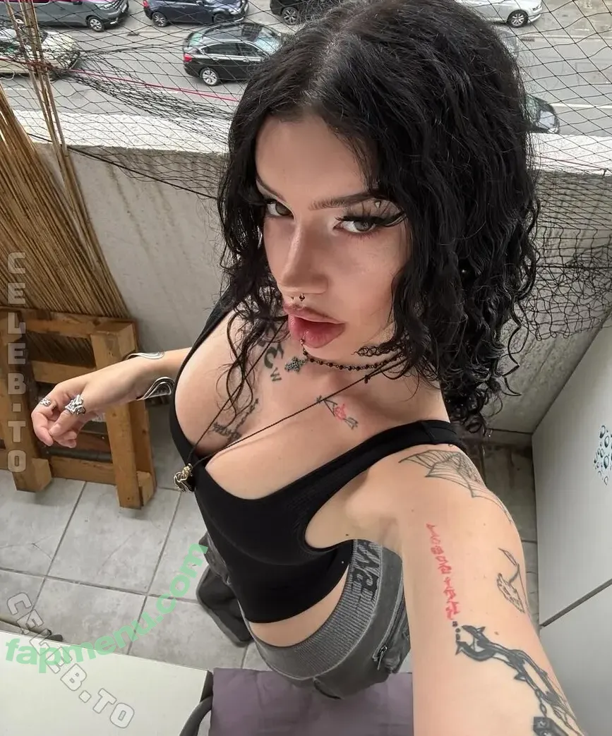 shawtysuzi nude photo #0198 (badbshawty / badbshawty333)