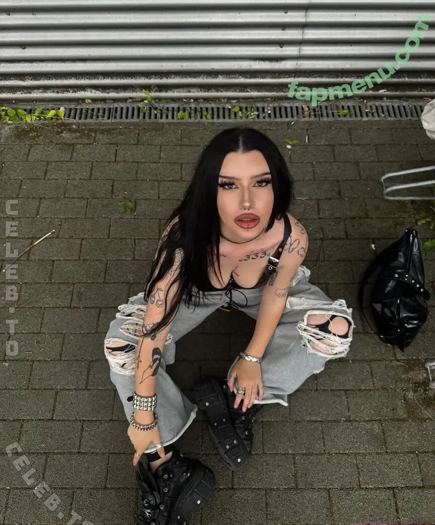 shawtysuzi nude photo #0214 (badbshawty / badbshawty333)