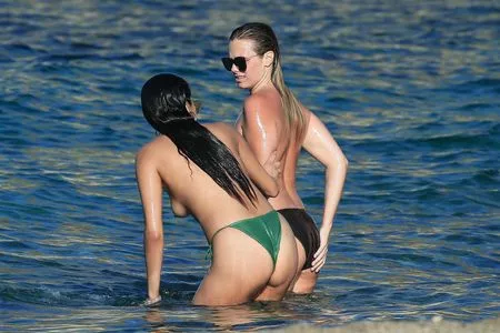 Shay Mitchell / shaymitchell nude photo #0058