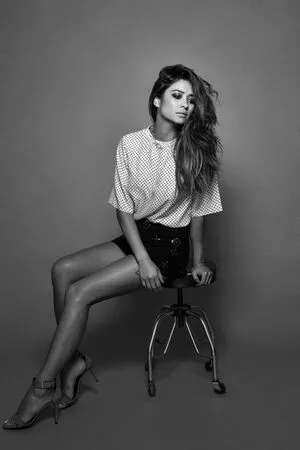 Shay Mitchell / shaymitchell nude photo #0275