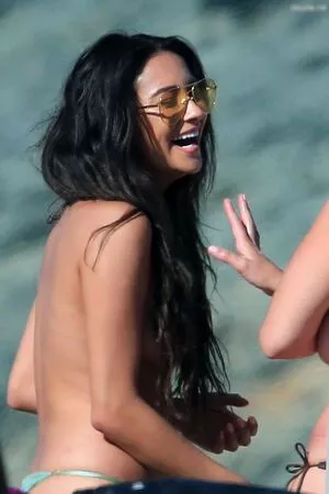 Shay Mitchell / shaymitchell nude photo #0570