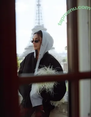 Shay Mitchell / shaymitchell nude photo #0793