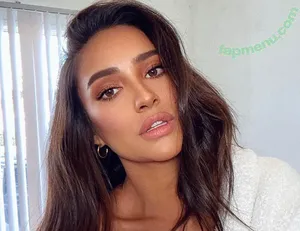 Shay Mitchell / OfficialShayMitchell / shaymitchell nude photo #0798