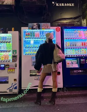 Shay Mitchell / OfficialShayMitchell / shaymitchell nude photo #0884