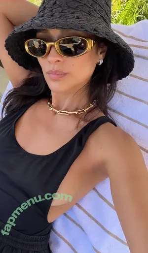 Shay Mitchell / OfficialShayMitchell / shaymitchell nude photo #0902