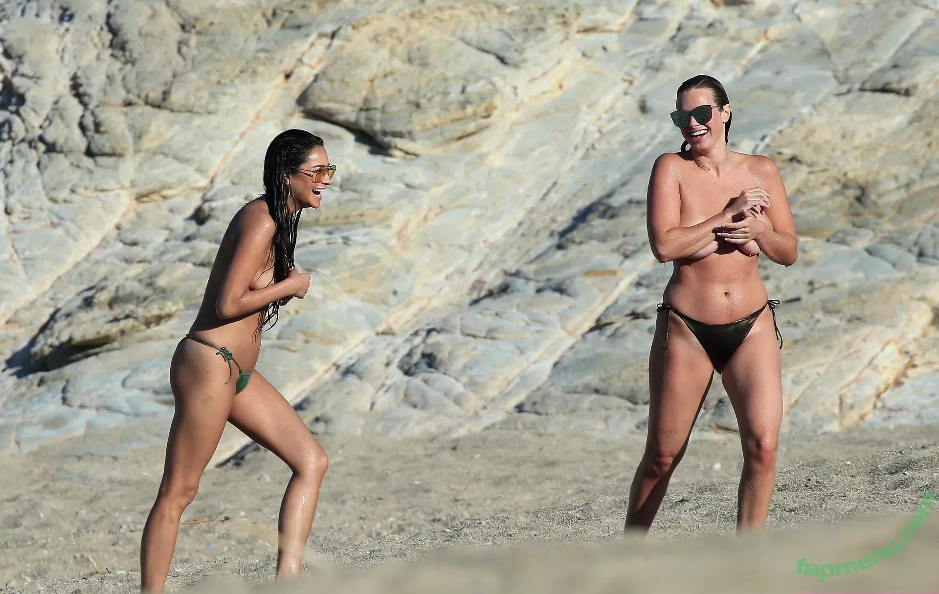 Shay Mitchell nude photo #0041 (shaymitchell)