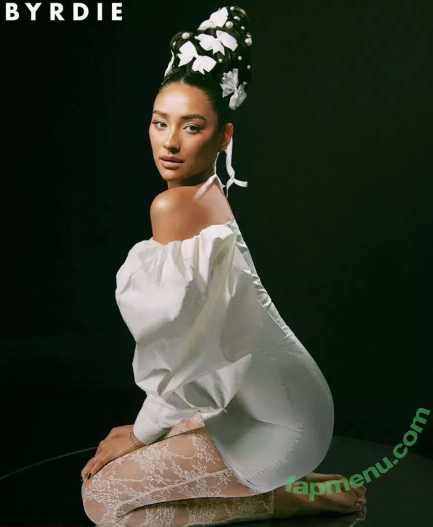 Shay Mitchell nude photo #0238 (shaymitchell)