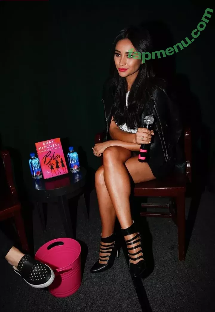 Shay Mitchell nude photo #0282 (shaymitchell)