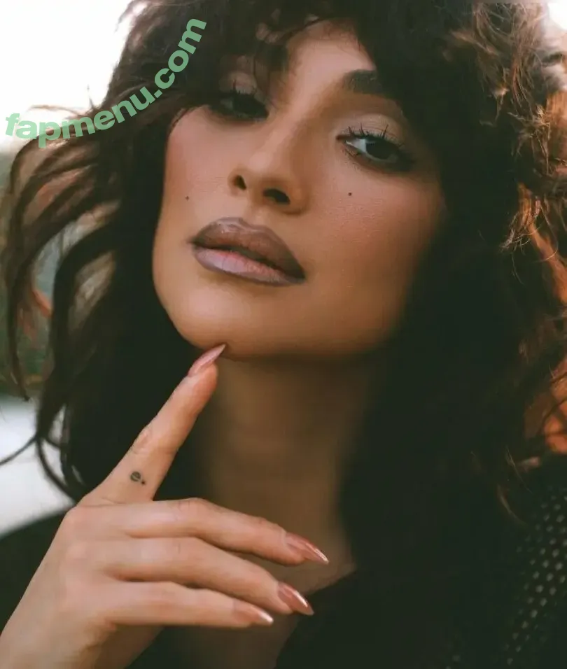 Shay Mitchell nude photo #0691 (shaymitchell)