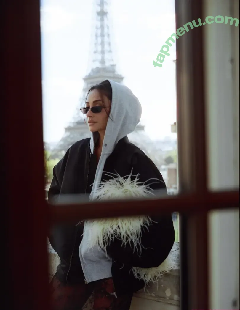 Shay Mitchell nude photo #0793 (shaymitchell)