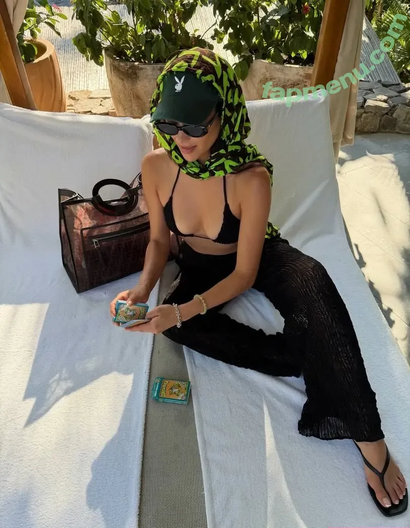 Shay Mitchell nude photo #0916 (OfficialShayMitchell / shaymitchell)