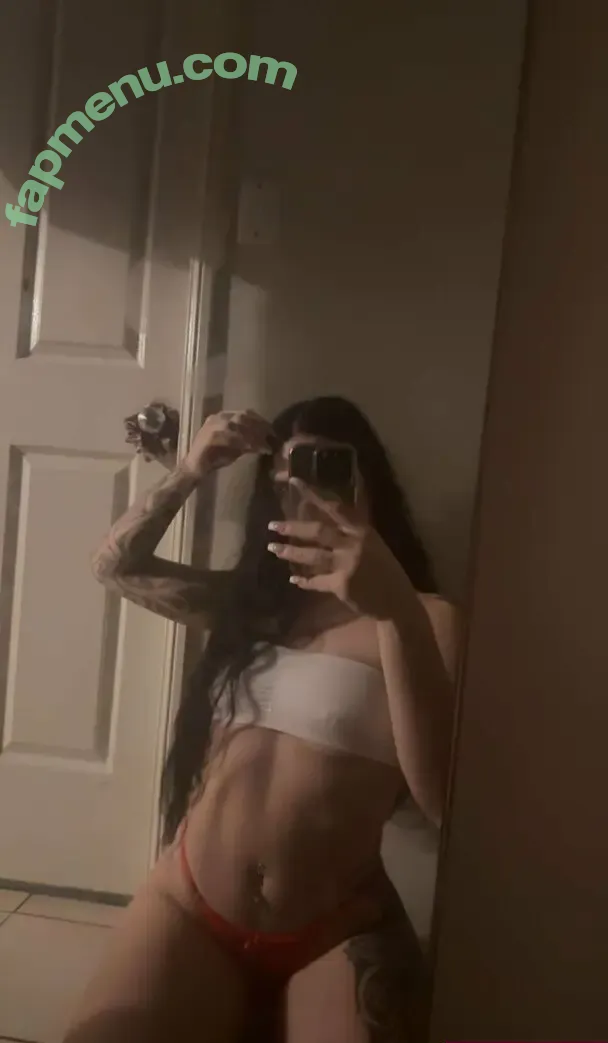 shayla_moana nude photo #0009 (shaylaaa.moanaa)