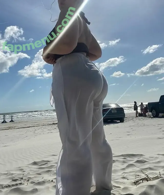 shayley_phillips nude photo #0002 (itshayleydavies)