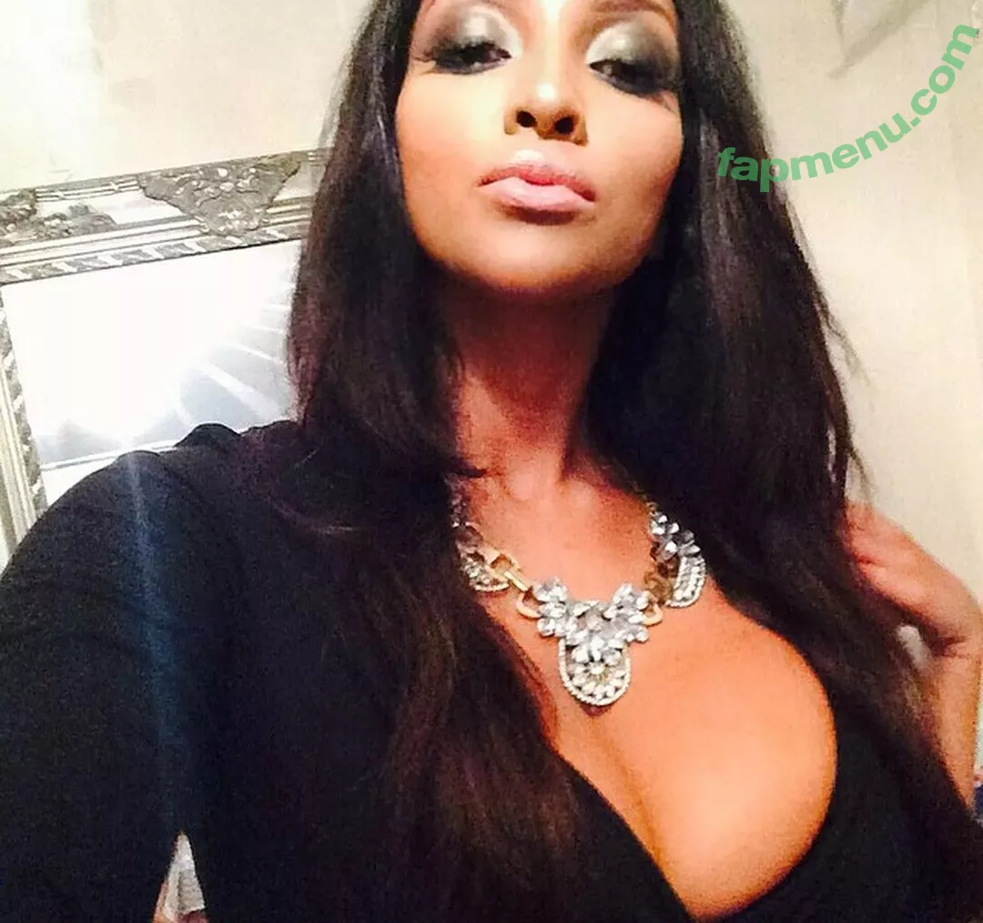 ShayLiving nude photo #0020 (ShayLiving)