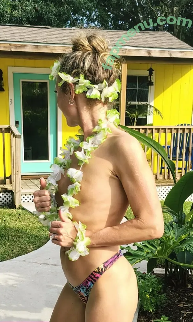 shaynasmokeshow nude photo #0044 (shaynasmokeshowvip / soapyshayna)