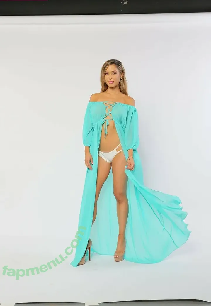 Shayra Medal nude photo #0031 (ShayMedal / shay_medal)