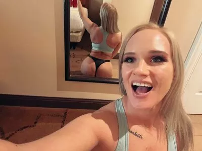 Shazza McKenzie / ShazzaMcKenzie / shaylamckenzie / shazza_mckenzie nude photo #0206