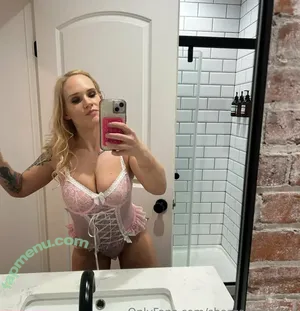 Shazza McKenzie / ShazzaMcKenzie / shaylamckenzie / shazza_mckenzie nude photo #0436