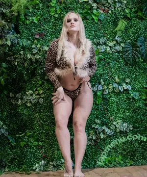 Shazza McKenzie / ShazzaMcKenzie / shaylamckenzie / shazza_mckenzie nude photo #0491