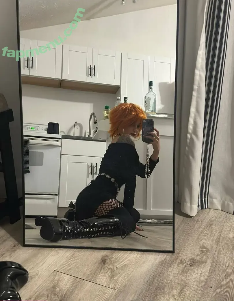 Shea Briar nude photo #0223 (SheaBriar / briarbaby21 / shea.briar / shea_briar / sheasbriarpatch)