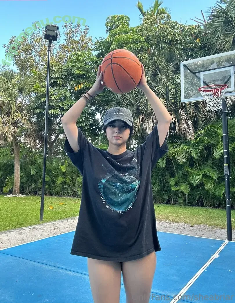 Shea Briar nude photo #0387 (SheaBriar / briarbaby21 / shea.briar / shea_briar / sheasbriarpatch)