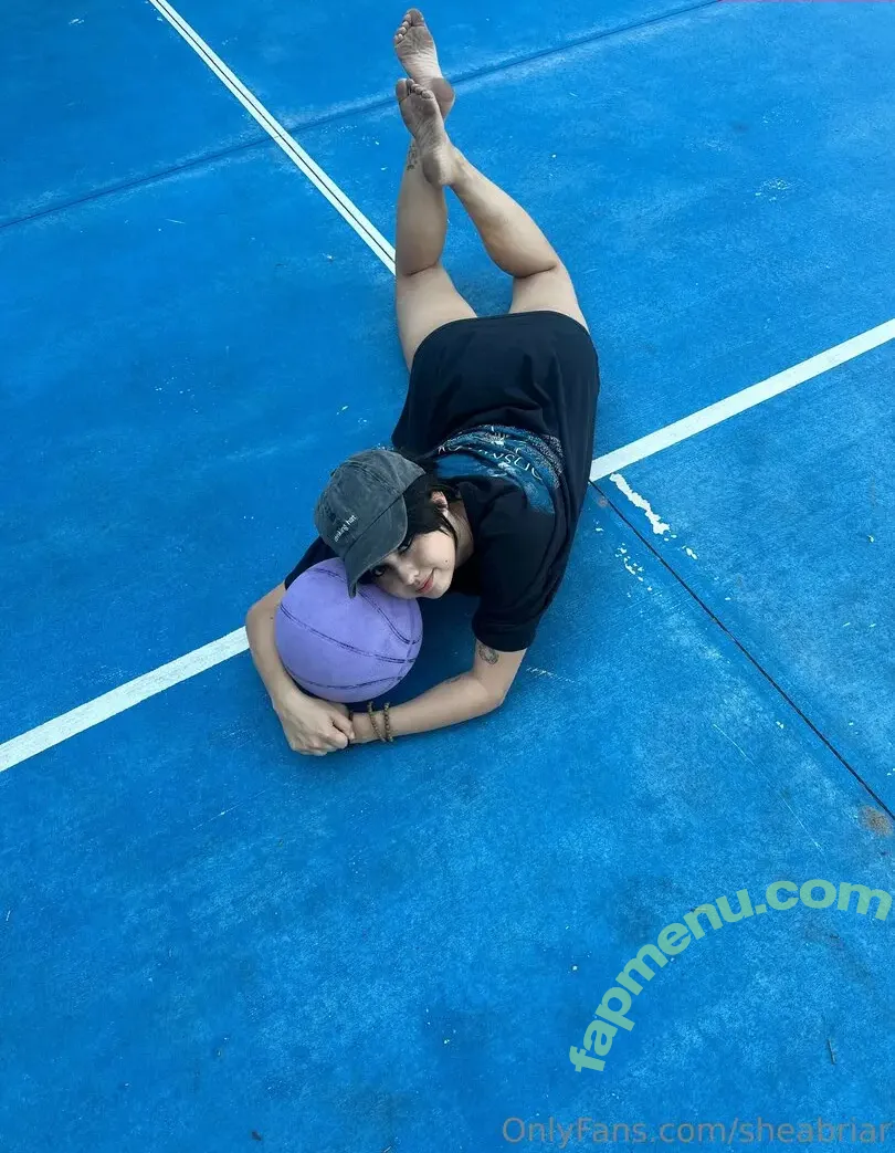 Shea Briar nude photo #0389 (SheaBriar / briarbaby21 / shea.briar / shea_briar / sheasbriarpatch)