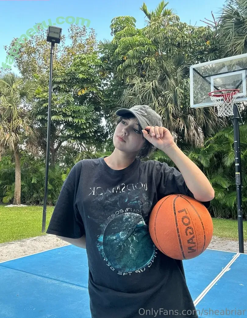 Shea Briar nude photo #0396 (SheaBriar / briarbaby21 / shea.briar / shea_briar / sheasbriarpatch)