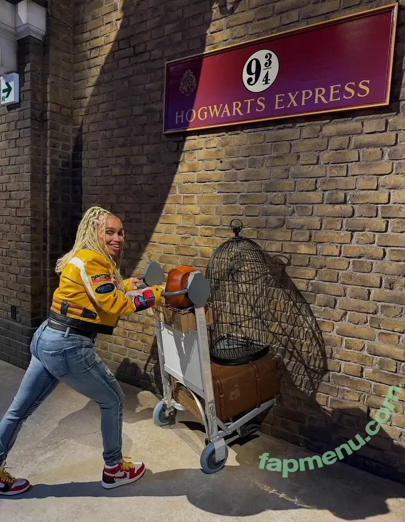 Sheera Morrison nude photo #0069 (itzsheera)