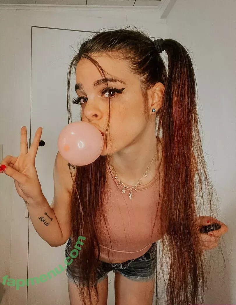 Shegavemethree nude photo #0016 (Del The Donutshop Girl / itsmikeray)