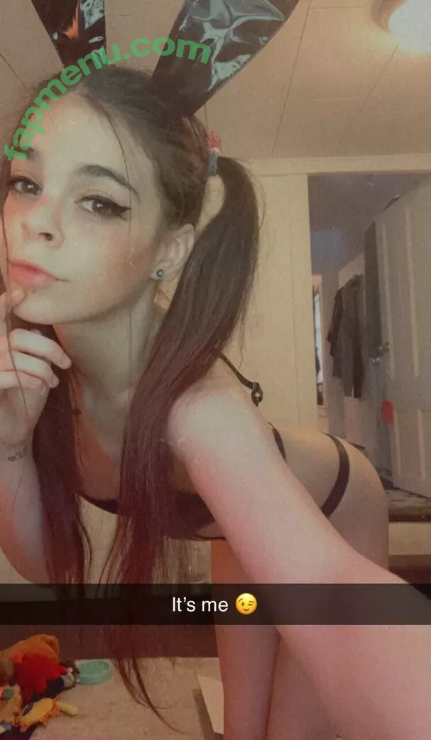 Shegavemethree nude photo #0019 (Del The Donutshop Girl / itsmikeray)