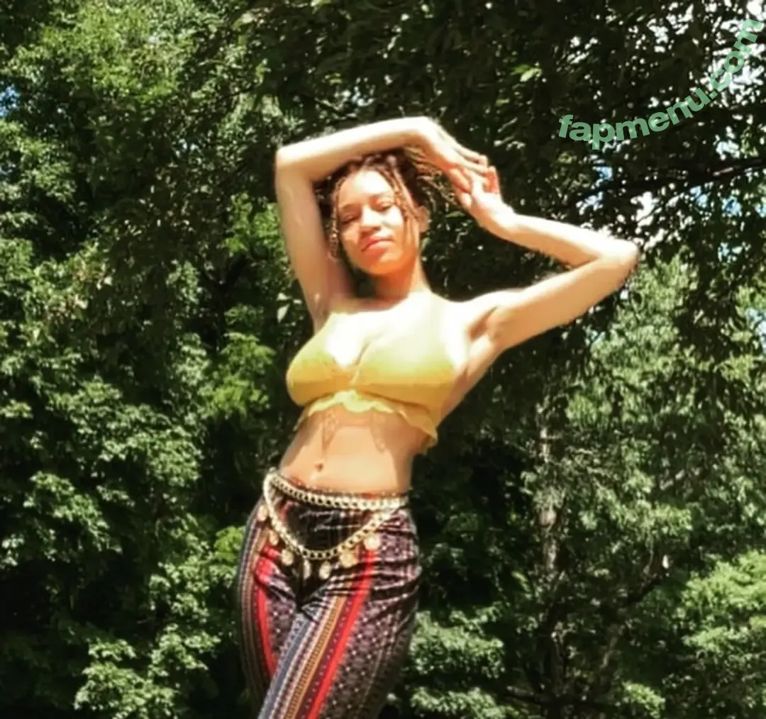 Shego.shegone nude photo #0037 (Shego.shegone)