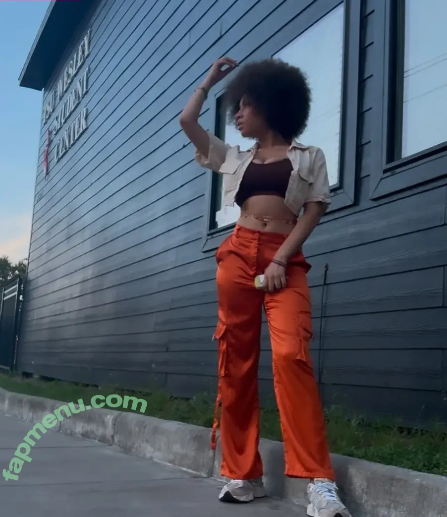 Shego.shegone nude photo #0051 (Shego.shegone)