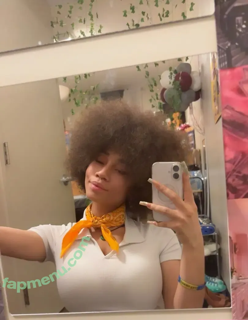 Shego.shegone nude photo #0056 (Shego.shegone)