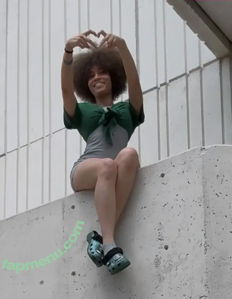 Shego.shegone nude photo #0057 (Shego.shegone)