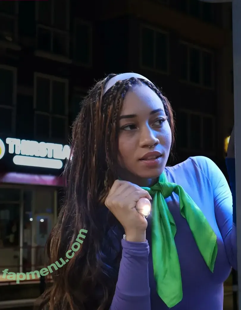 Shego.shegone nude photo #0061 (Shego.shegone)