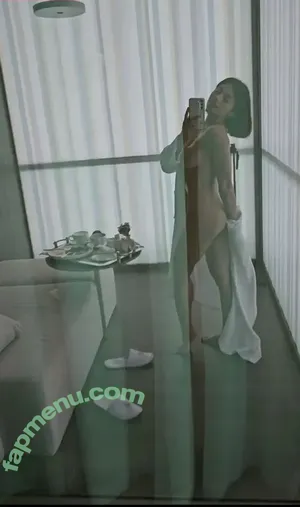 Sheila Snow / iamsheilasnow nude photo #0170