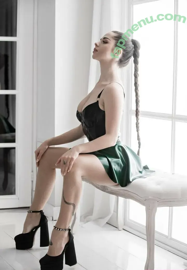 sheisdidi_free nude photo #0052 (sheisgoldie)