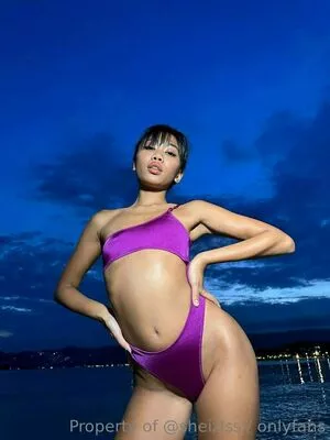 Sheiziss / indicotastes nude photo #0079