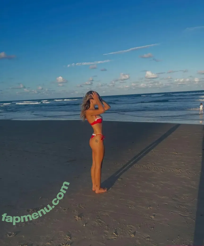 Shelby Fyfe nude photo #0010 (shelbyfyfe)
