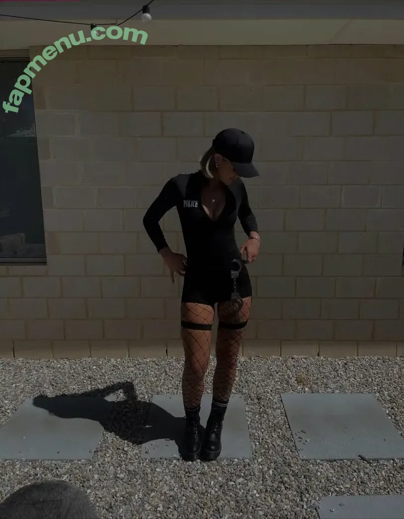 Shelby Fyfe nude photo #0025 (shelbyfyfe)