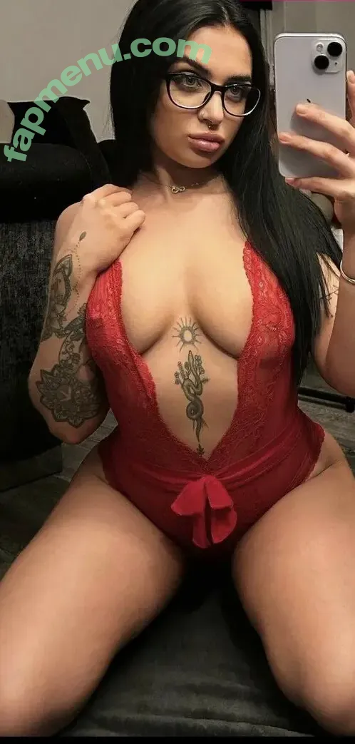 Shelby Oshea nude photo #0003 (bigbootybbyy / piperoshea / shelbygraceoshea)