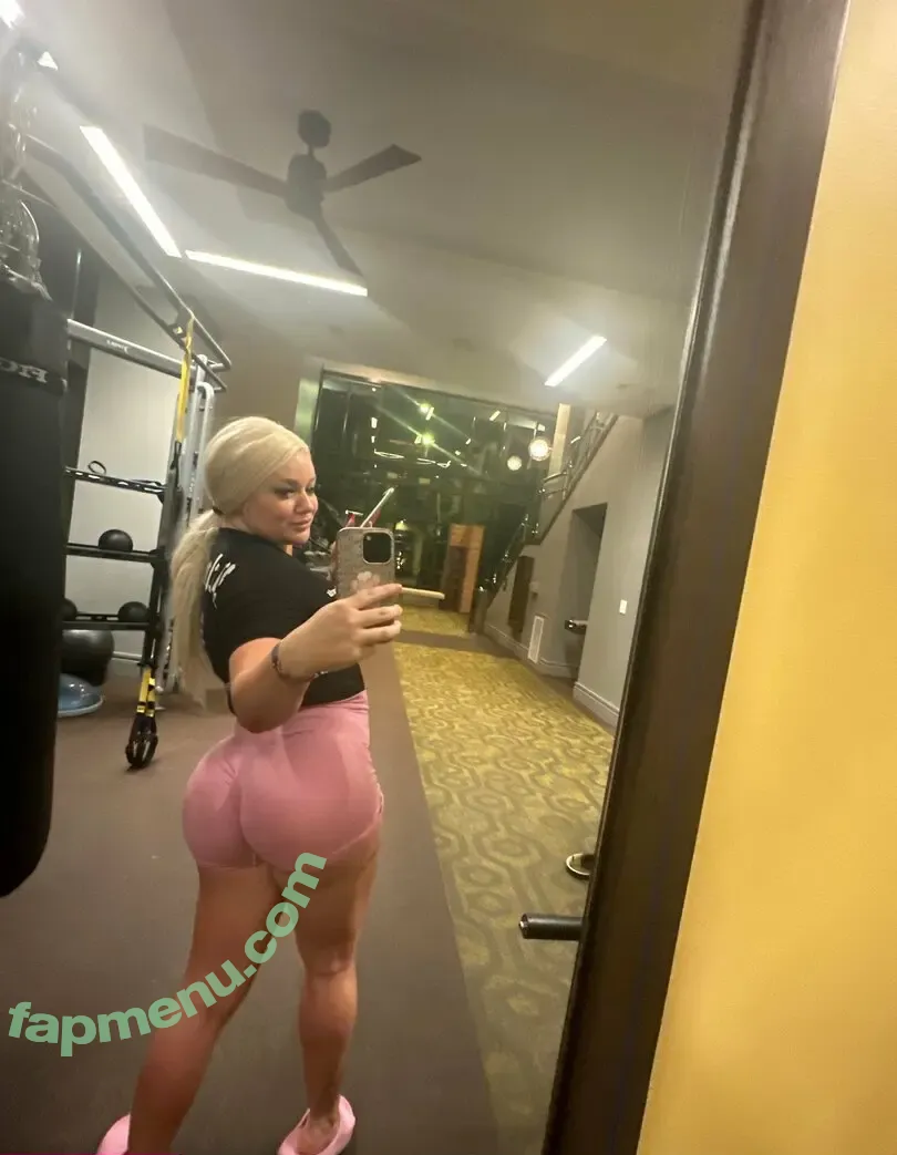shelbymayyye nude photo #0005 (shelbymay392)