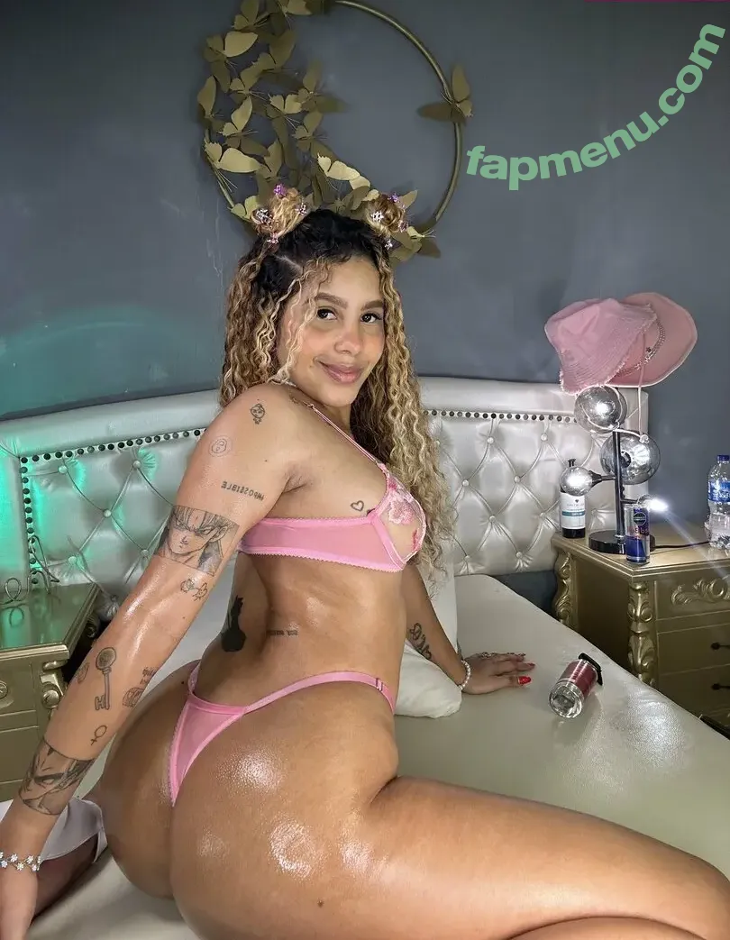 Shellda01 nude photo #0014 (Shellda02 / Shellda_01)