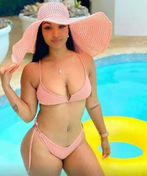 Shenseea nude photo #0124